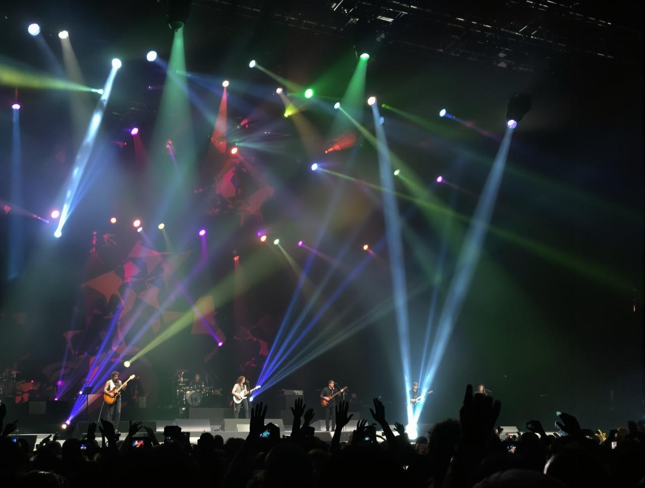 知名歌手新专辑销量造假？数据分析师晒出详细对比图